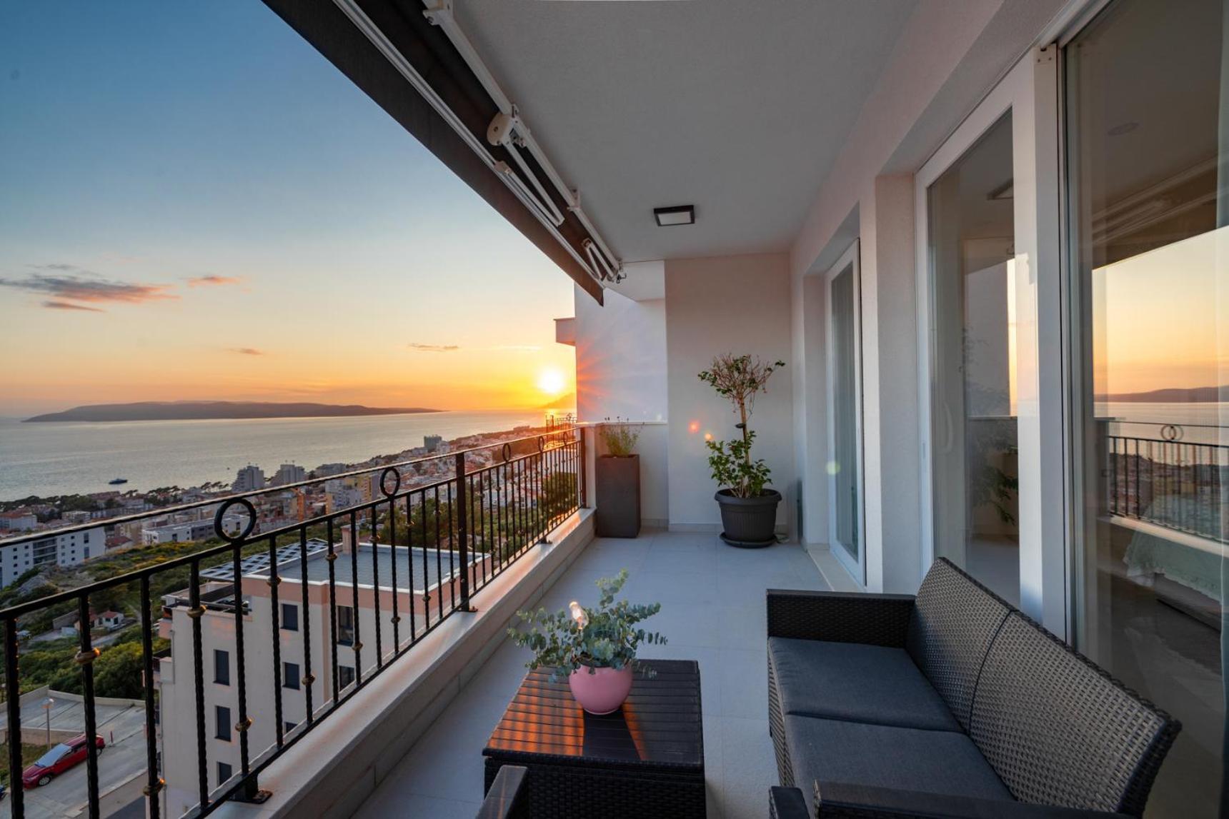 Smaragd - 150m2 - New Penthouse With Amazing Sea View, Panoramic Elevator And Shared Pool