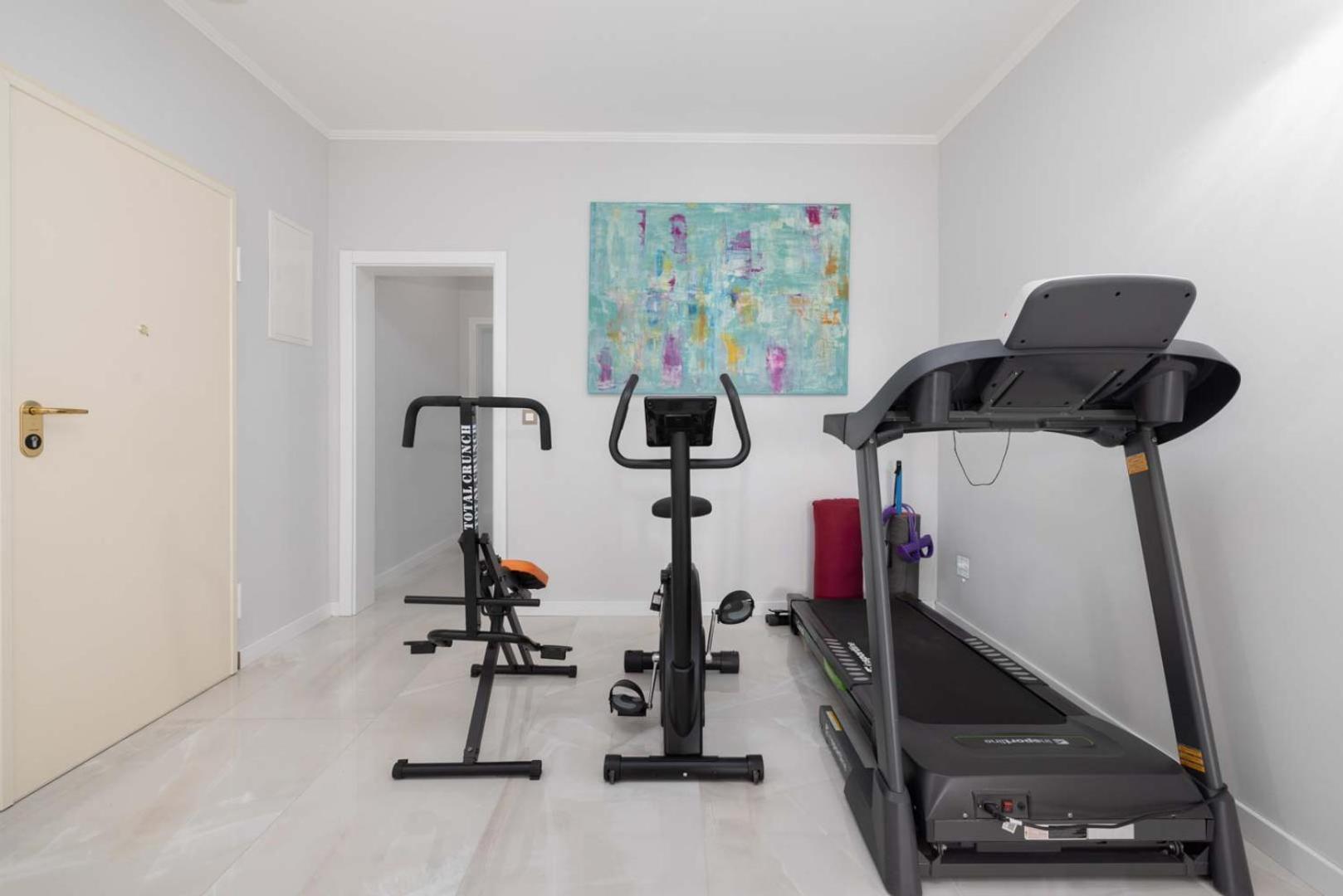 Smaragd - 150m2 - New Penthouse With Amazing Sea View, Panoramic Elevator And Shared Pool Apartment Makarska
