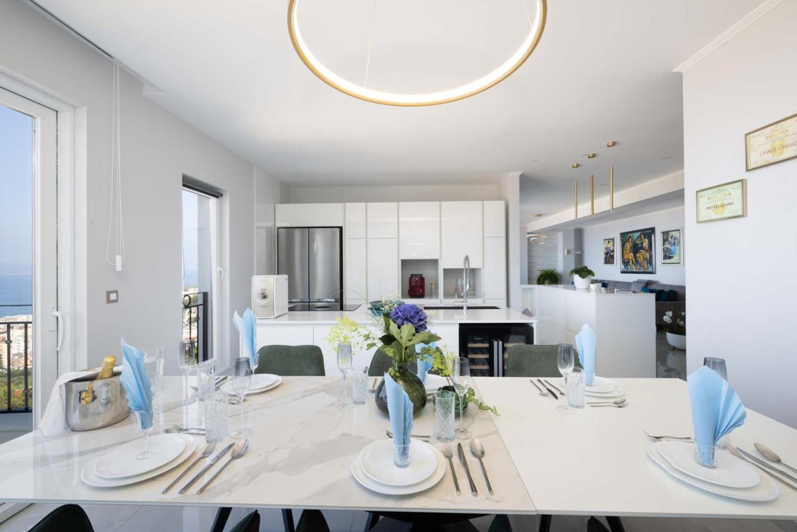 Smaragd - 150m2 - New Penthouse With Amazing Sea View, Panoramic Elevator And Shared Pool Apartment